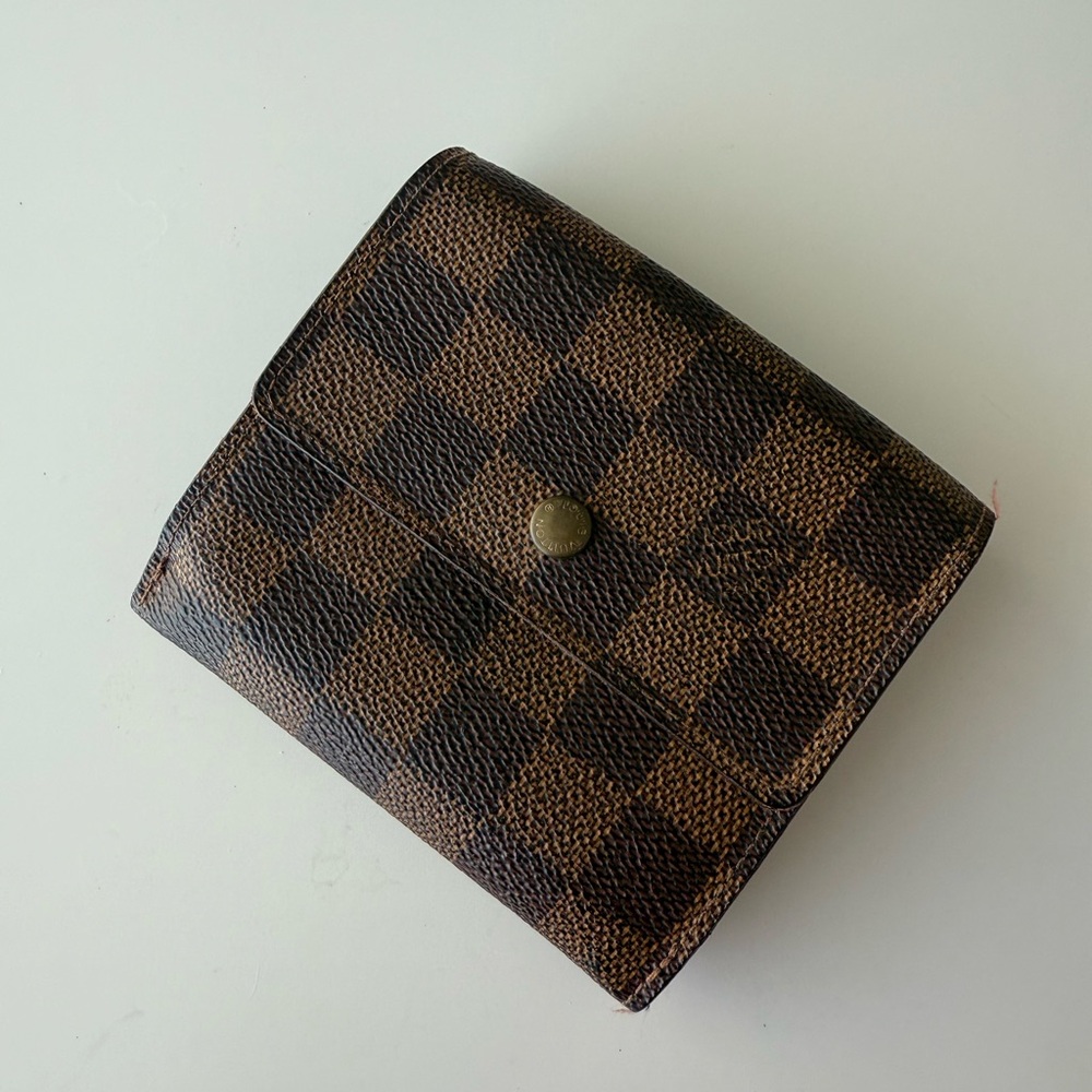 LOUIS VUITTON Damier Ebene Elise Wallet